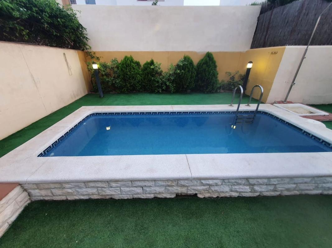 Properties for sale and rent in Spain photo 4