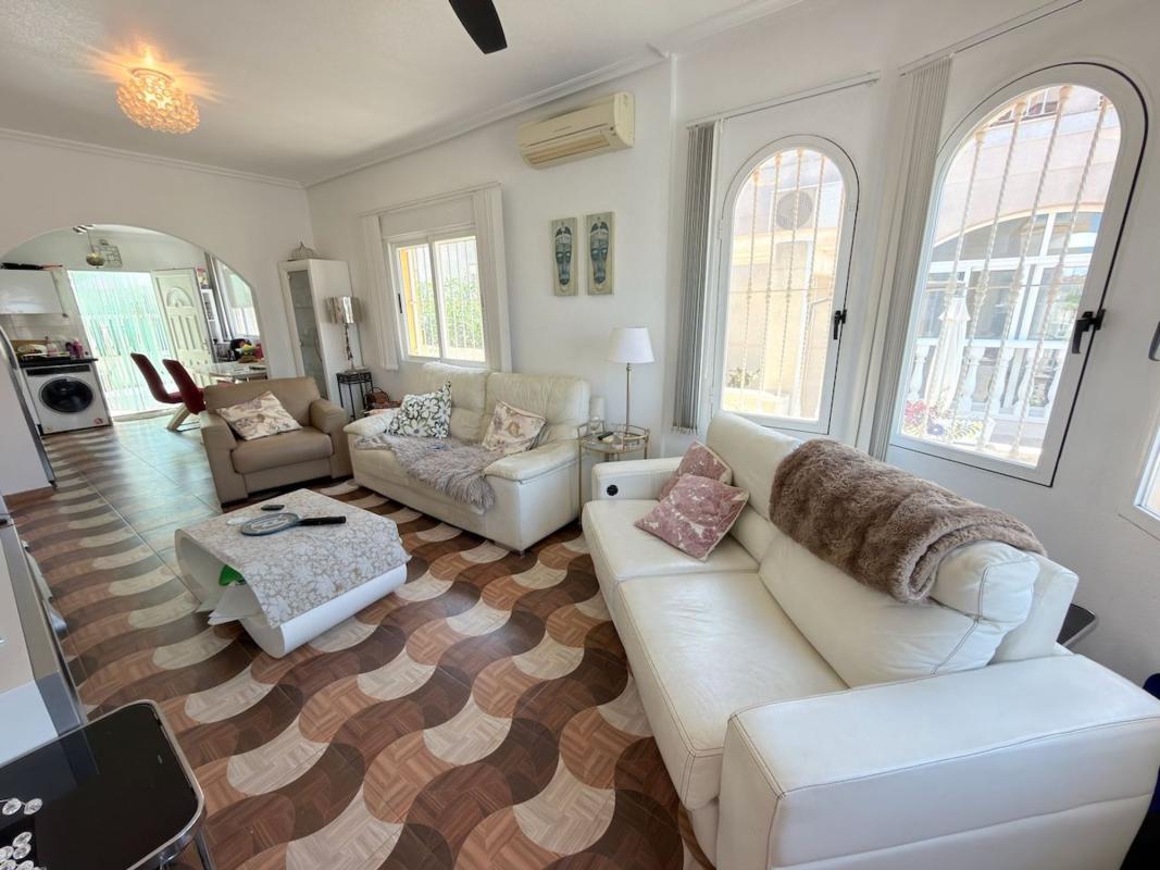 Продажа отдельного шале в Casa o chalet en Benimar, Rojales, Рохалес photo 3