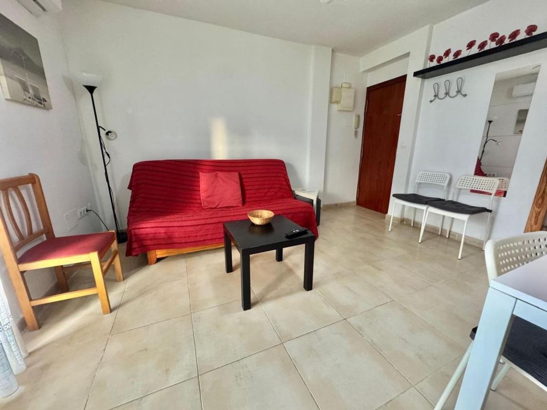 Venta de piso en Piso en Calle Jilguero, Centro Urbano, Benidorm, Benidorm
 photo 2