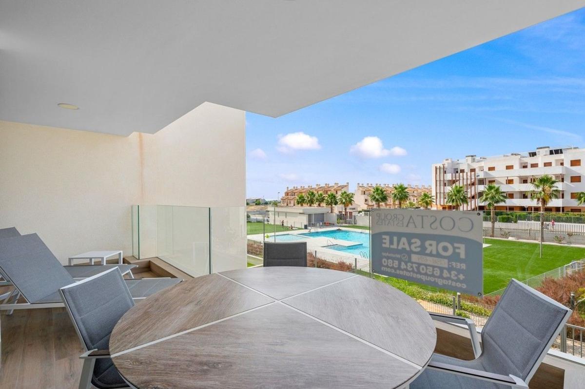 Venta de piso en Piso en Villamartín, Orihuela, Orihuela
 photo 3