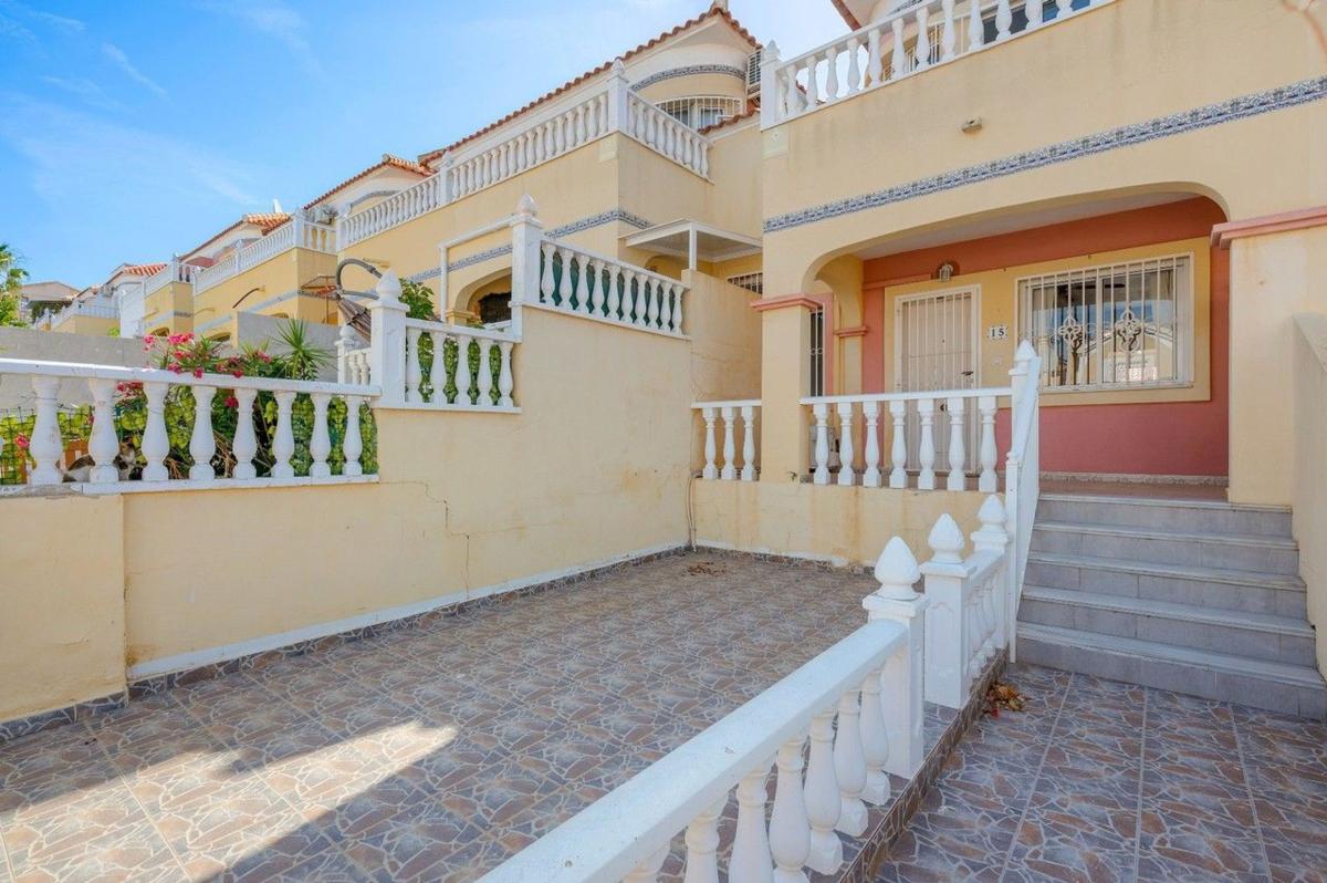 Продажа отдельного шале в Casa o chalet en Villamartín, Orihuela, Ориуэла photo 3