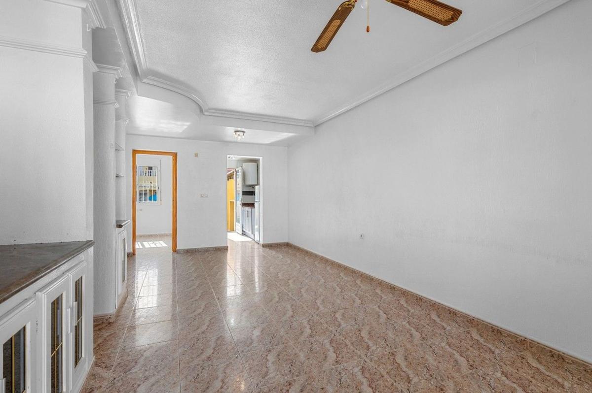 Продажа отдельного шале в Casa o chalet en Villamartín, Orihuela, Ориуэла photo 4
