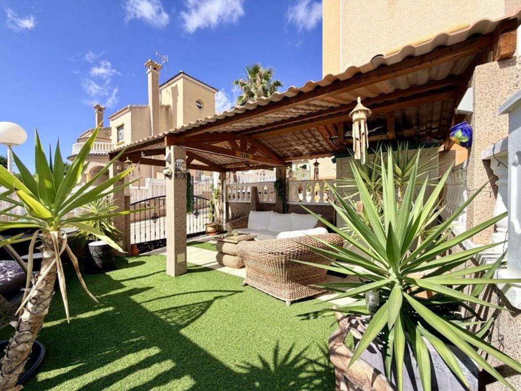Продажа отдельного шале в Casa o chalet en Villamartín, Orihuela, Ориуэла photo 2