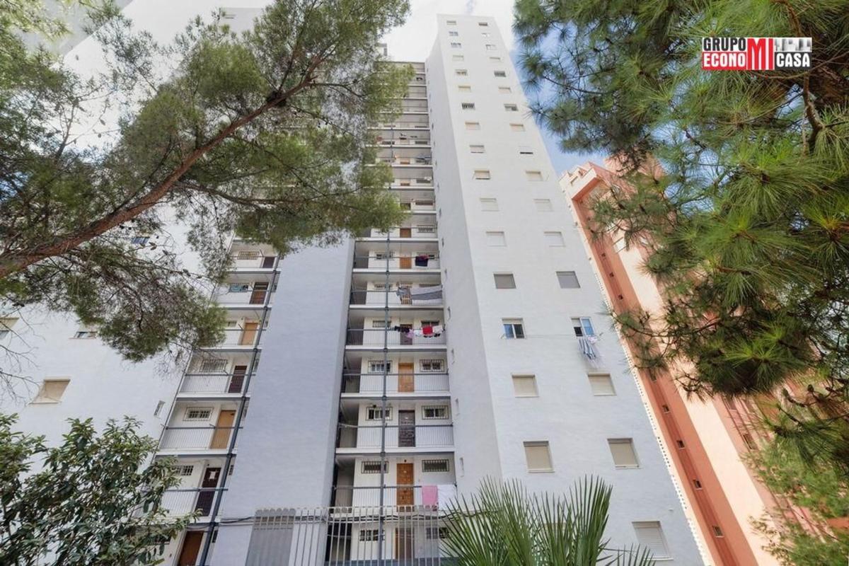 Продажа квартиры на Piso en Zona Sierra Helada, Benidorm, Бенидорм
photo 1