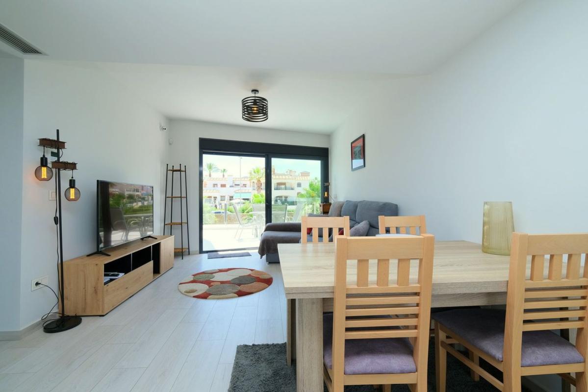 Продажа квартиры на Piso en Villamartín, Orihuela, Ориуэла
 photo 4