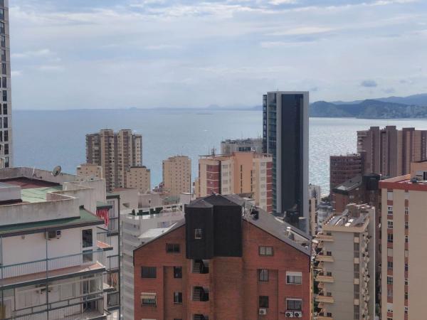 Продажа квартиры на Piso en Avenida de Montecarlo, Zona Sierra Helada, Benidorm, Бенидорм
photo 1
