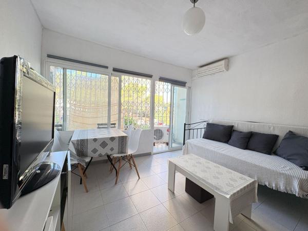 Продажа квартиры на Piso en Avenida de Montecarlo, Zona Sierra Helada, Benidorm, Бенидорм
photo 1