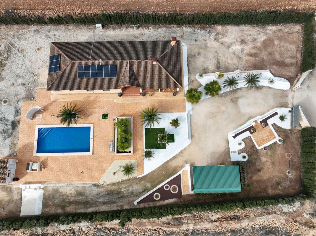Продажа отдельного шале в Casa o chalet en Pinoso, Пиносo photo 2