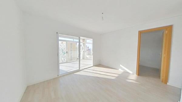 Sprzedaż mieszkania w Piso en Pueblo Levante, Benidorm, Benidorm
 photo 1