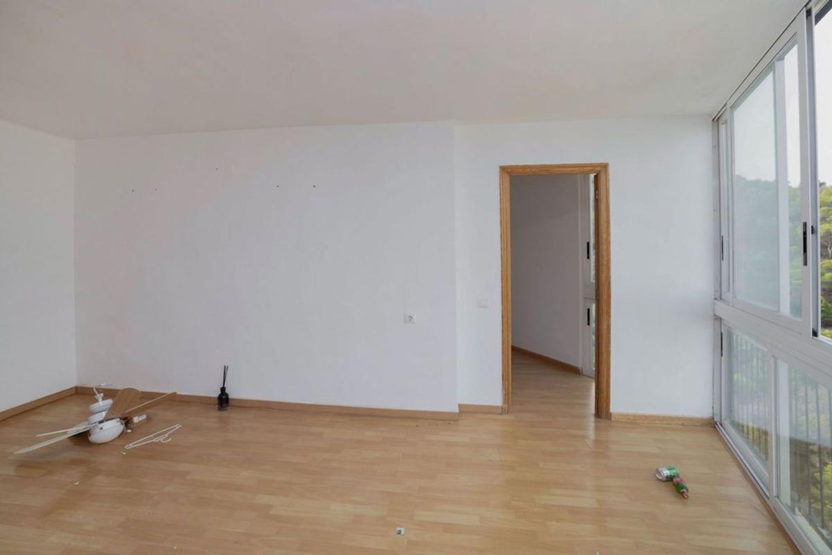 Продажа квартиры на Piso en Avenida de Montecarlo, Zona Sierra Helada, Benidorm, Бенидорм
photo 3