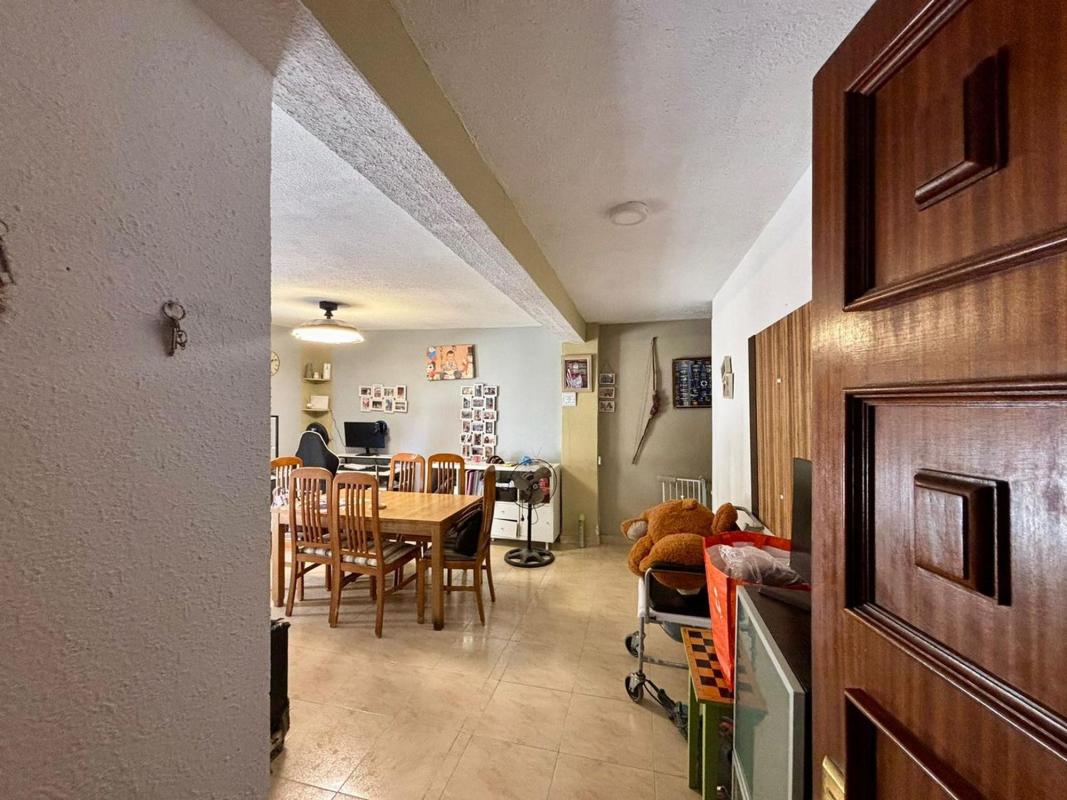 Продажа квартиры на Piso en Calle del General Aldave, Carolinas Bajas, Alicante / Alacant, Аликанте / Алакант
photo 2