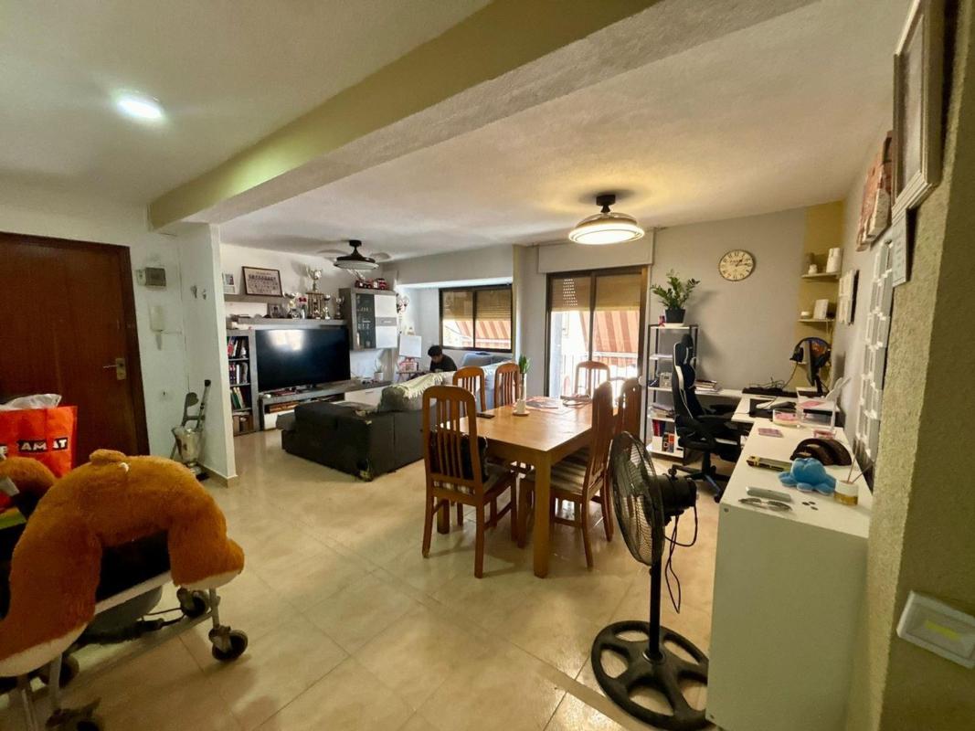Продажа квартиры на Piso en Calle del General Aldave, Carolinas Bajas, Alicante / Alacant, Аликанте / Алакант
photo 5