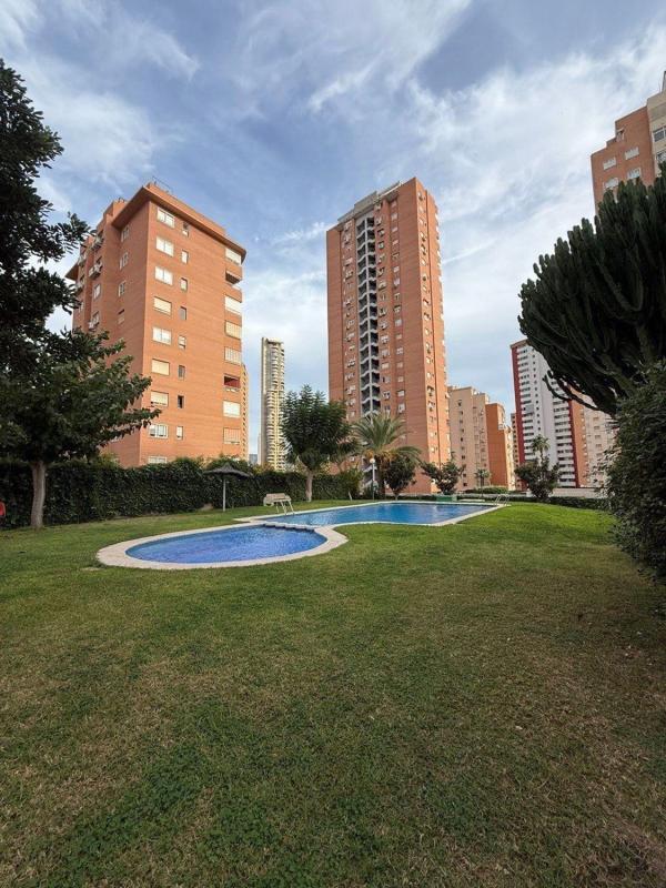 Sprzedaż mieszkania w Piso en Calle de Dinamarca, 3, Pueblo Levante, Benidorm, Benidorm
photo 1
