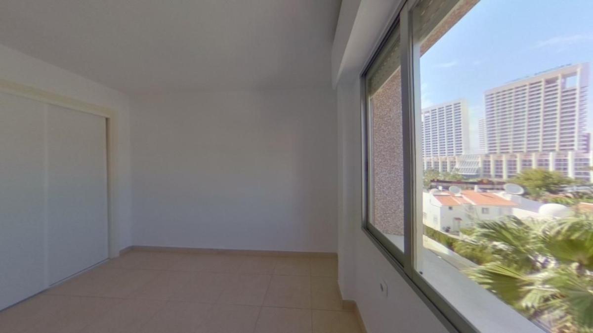 Venta de piso en Piso en Avenida de París, Zona Sierra Helada, Benidorm, Benidorm
photo 4