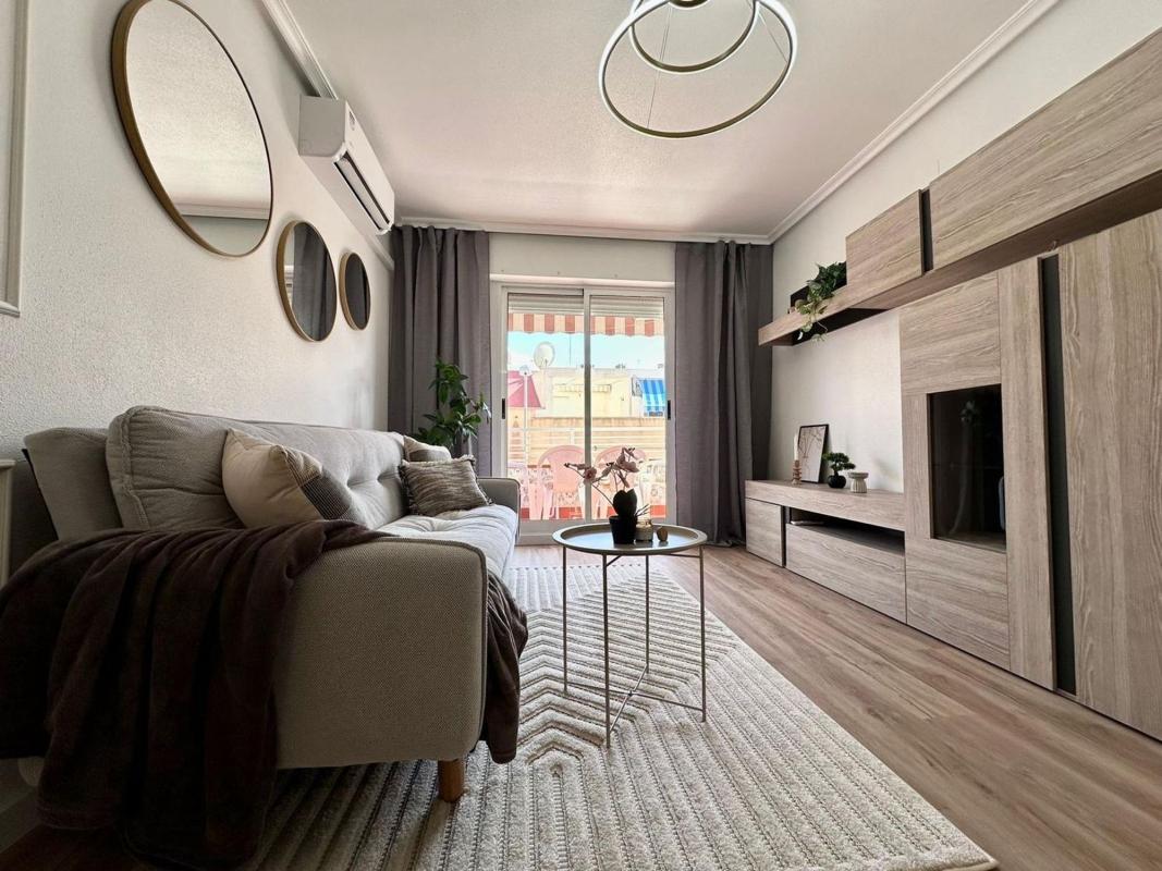 Продажа квартиры на Piso en Avenida Diego Ramírez Pastor, 277, Avenida Habaneras - Curva de Palangre, Torrevieja, Торревьеха
photo 3