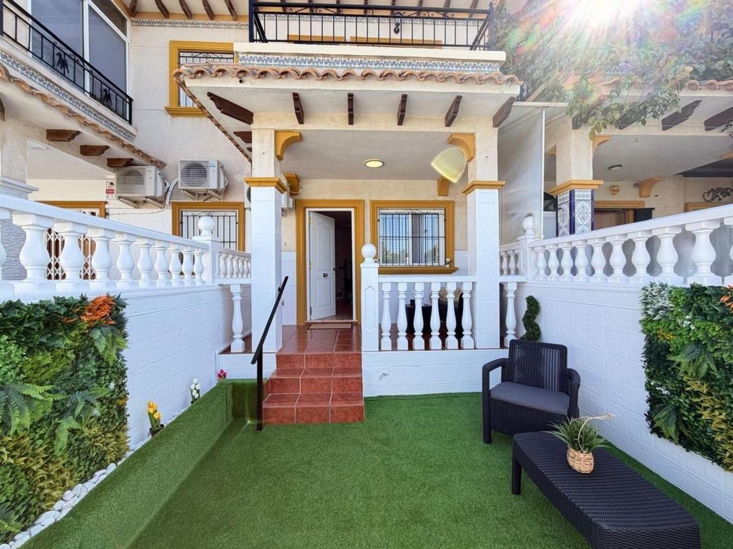 Properties for sale and rent in Spain photo 4