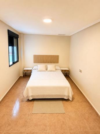 Продажа квартиры на Piso en Calle Sorolla, 1, Bigastro, Бигастро
photo 1