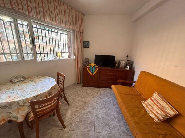 Venta de piso en Piso en Centro Urbano, Benidorm, Benidorm
thumbnail 2