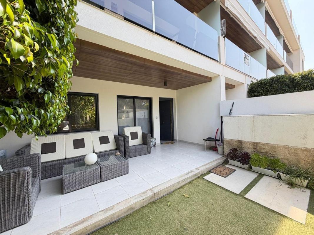 Sprzedaż mieszkania w Piso en Calle j Verdague Cmor, Campoamor, Orihuela, Orihuela
photo 1