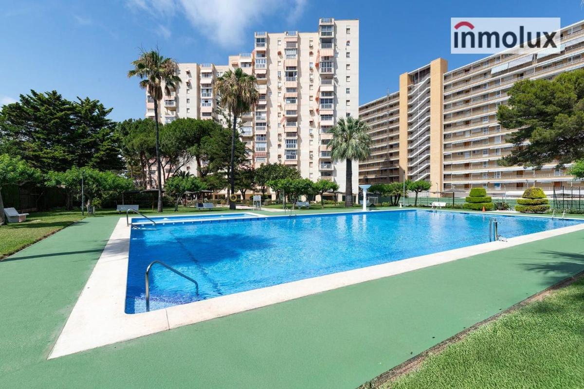 Продажа квартиры на Piso en Avenida de Holanda, Playa de San Juan, Alicante / Alacant, Аликанте / Алакант
 photo 2