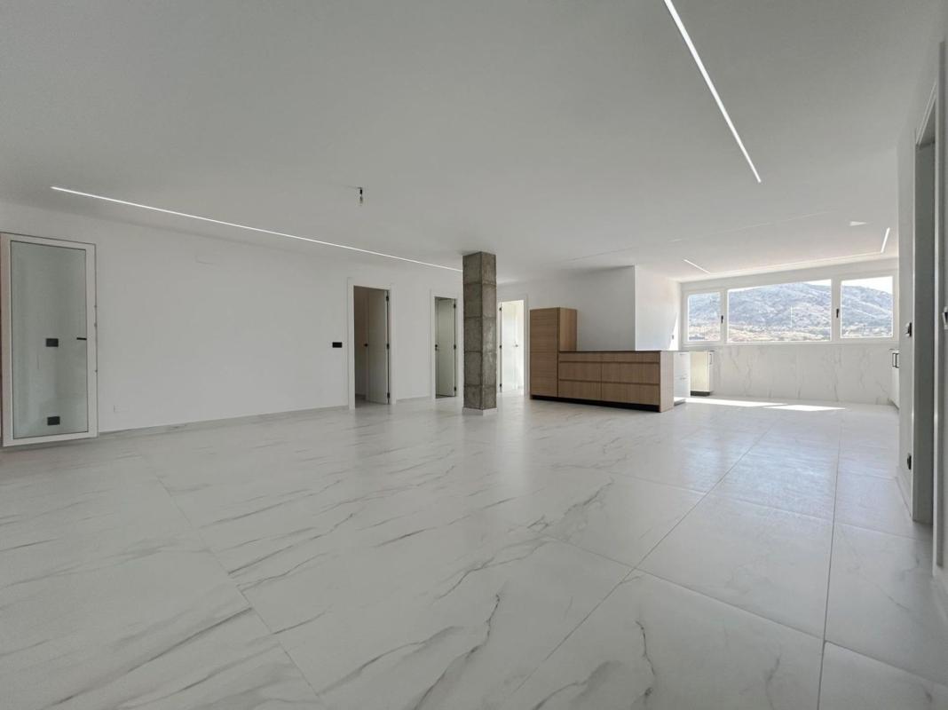 Venta de piso en Piso en Avenida de Madrid, Petrer, Petrer
photo 2