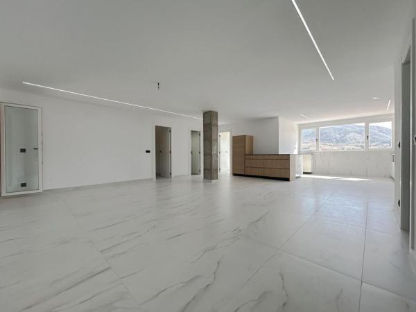 Venta de piso en Piso en Avenida de Madrid, Petrer, Petrer
thumbnail 1