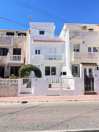 Chalet adosado en Calle Doctor Waksman, Zona los Frutales, Torrevieja photo 1