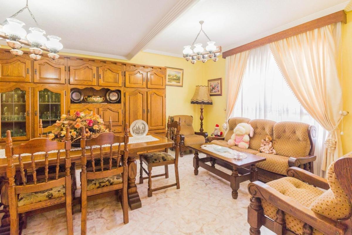 Propiedades en venta y alquiler en España photo 4