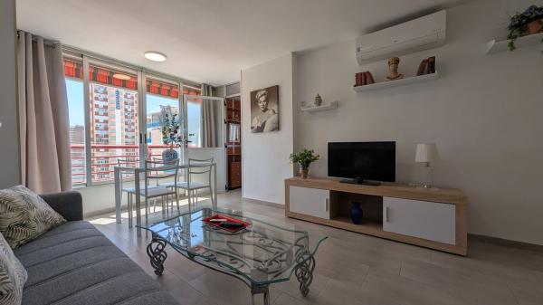 Sprzedaż mieszkania w Piso en Calle de Londres, 4, Zona Sierra Helada, Benidorm, Benidorm
thumbnail 1