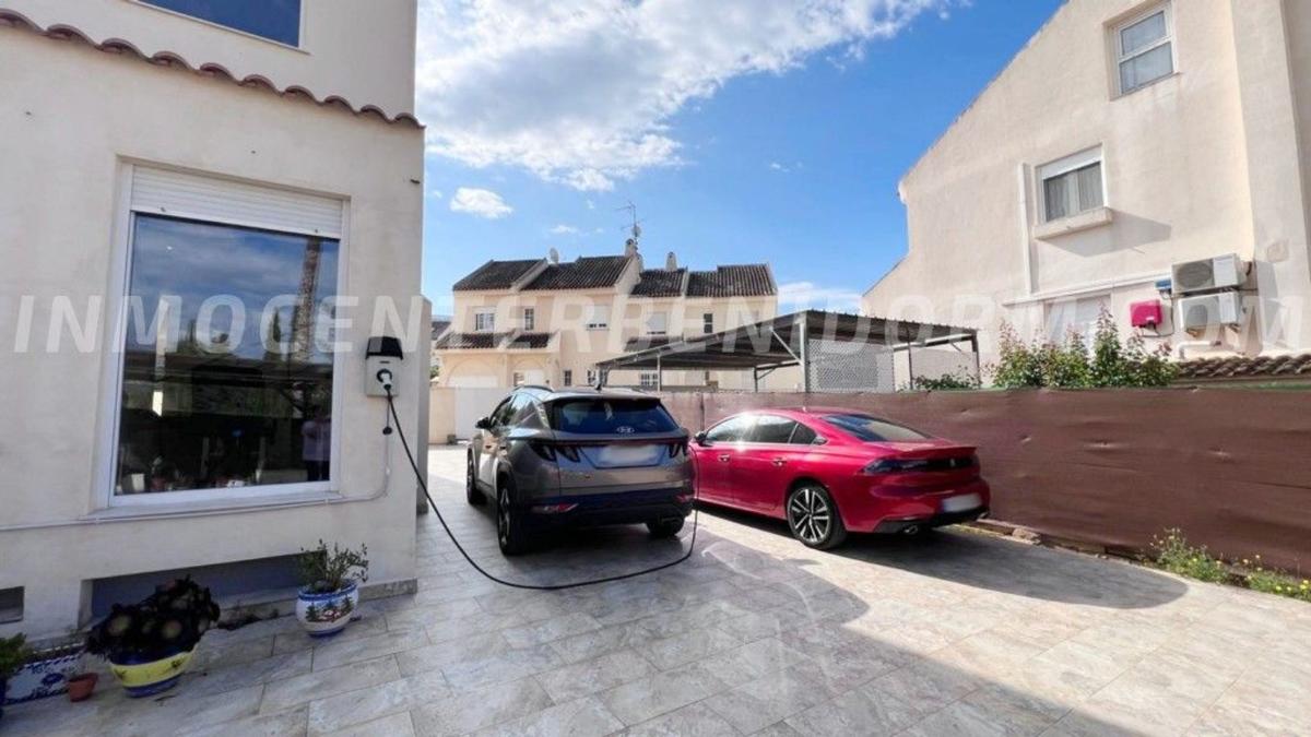 Properties for sale and rent in Spain photo 3