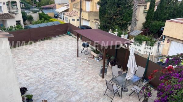 Chalet pareado en Napoles, 20, Zona Sierra Helada, Benidorm photo 4