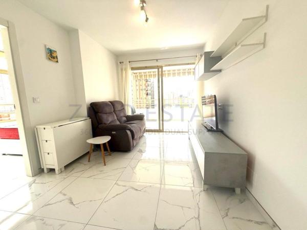 Sprzedaż mieszkania w Piso en Avenida de Roma, 9, Zona Sierra Helada, Benidorm, Benidorm
thumbnail 2