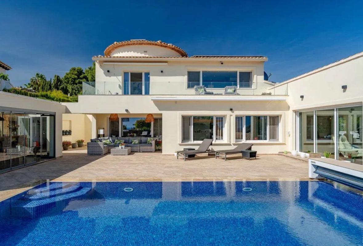 Properties for sale and rent in Spain photo 1