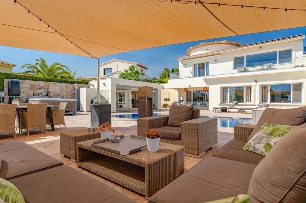 Properties for sale and rent in Spain photo 5
