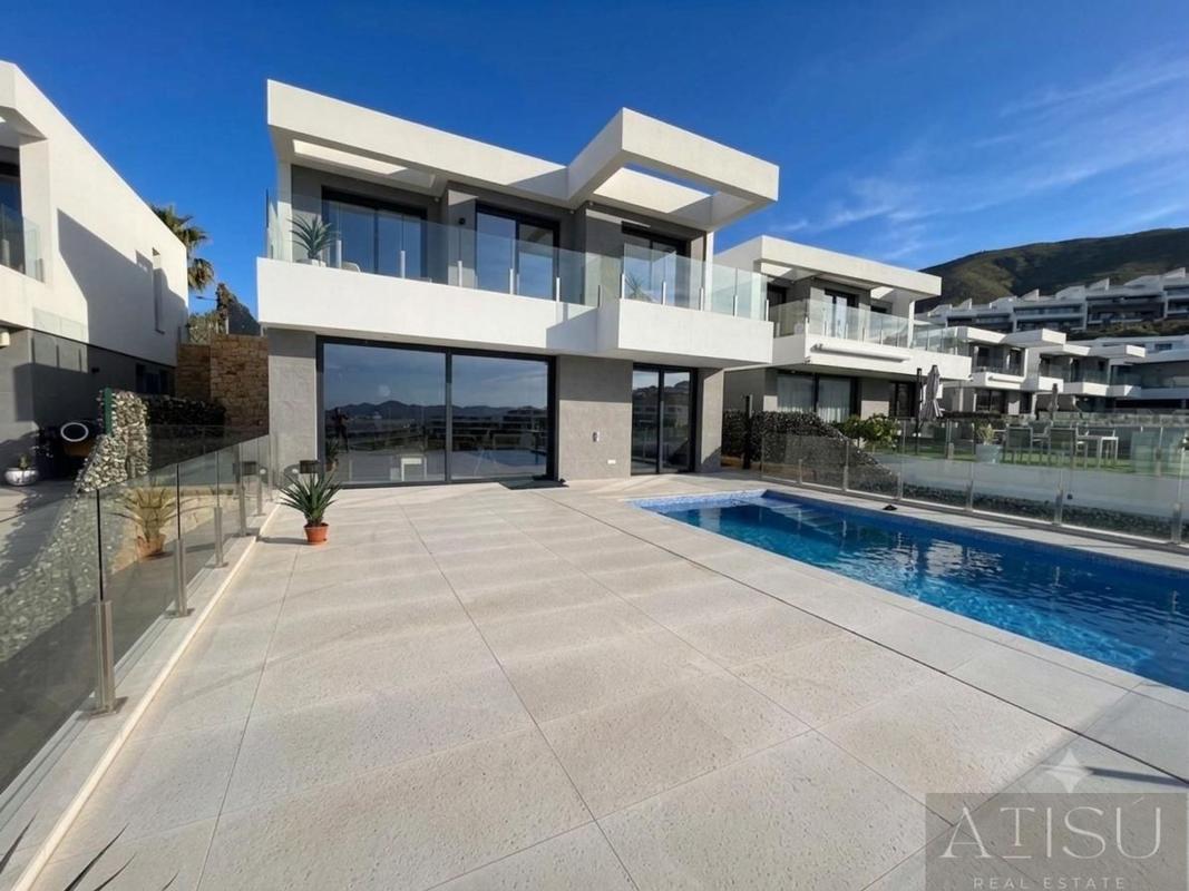 Properties for sale and rent in Spain photo 4