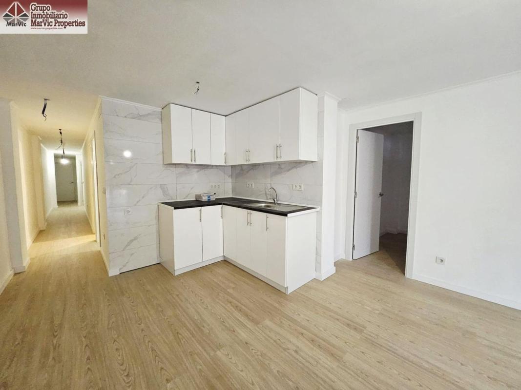 Venta de piso en Piso en Centro Urbano, Benidorm, Benidorm
 photo 2