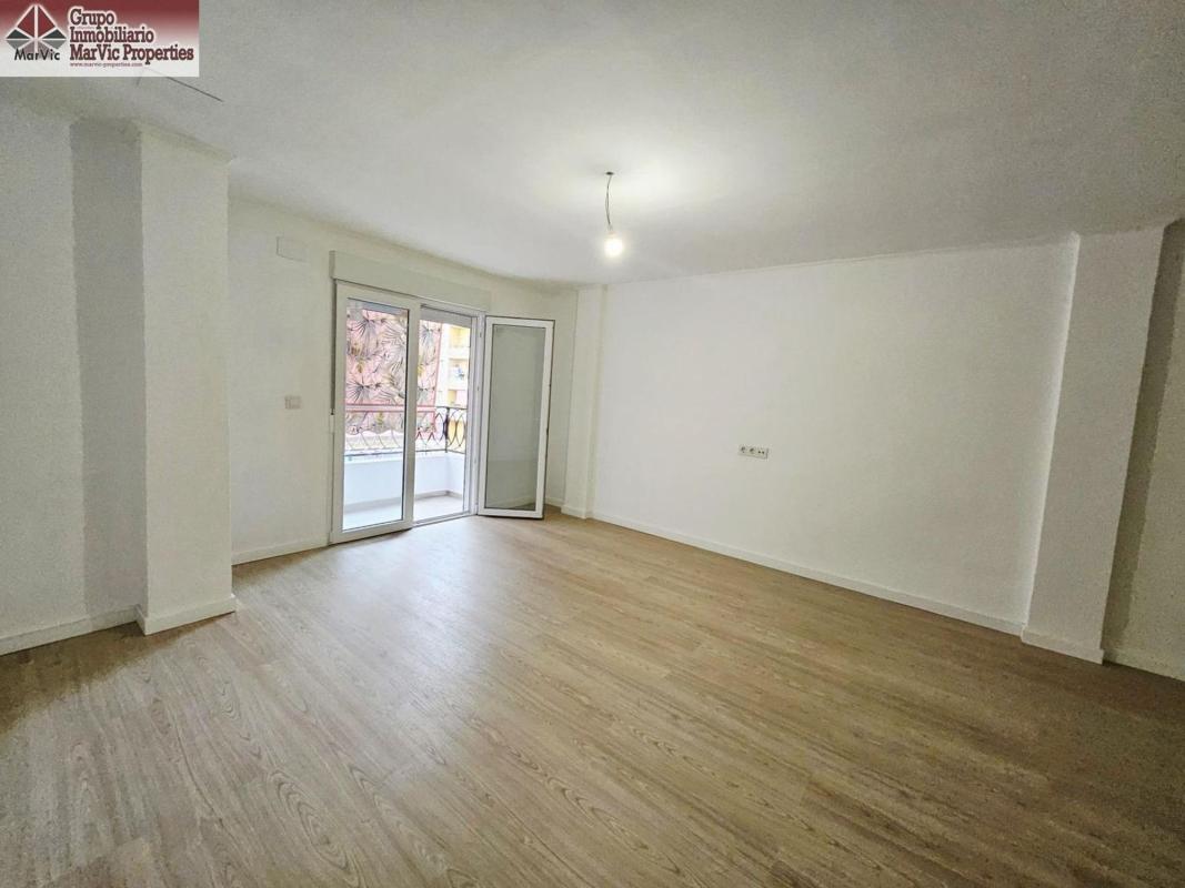 Venta de piso en Piso en Centro Urbano, Benidorm, Benidorm
 photo 3