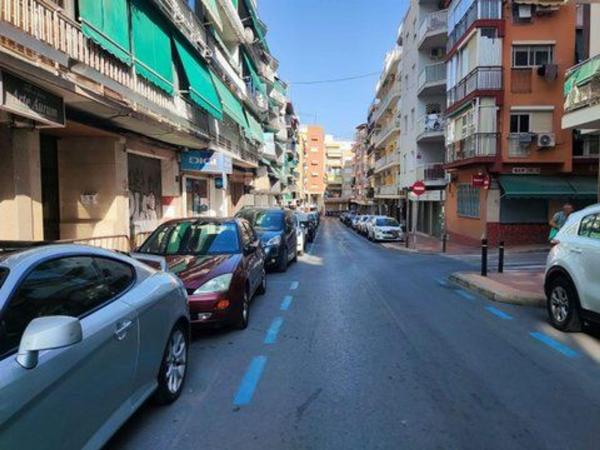 Venta de piso en Piso en Calle del Marqués de Comillas, Centro Urbano, Benidorm, Benidorm
 photo