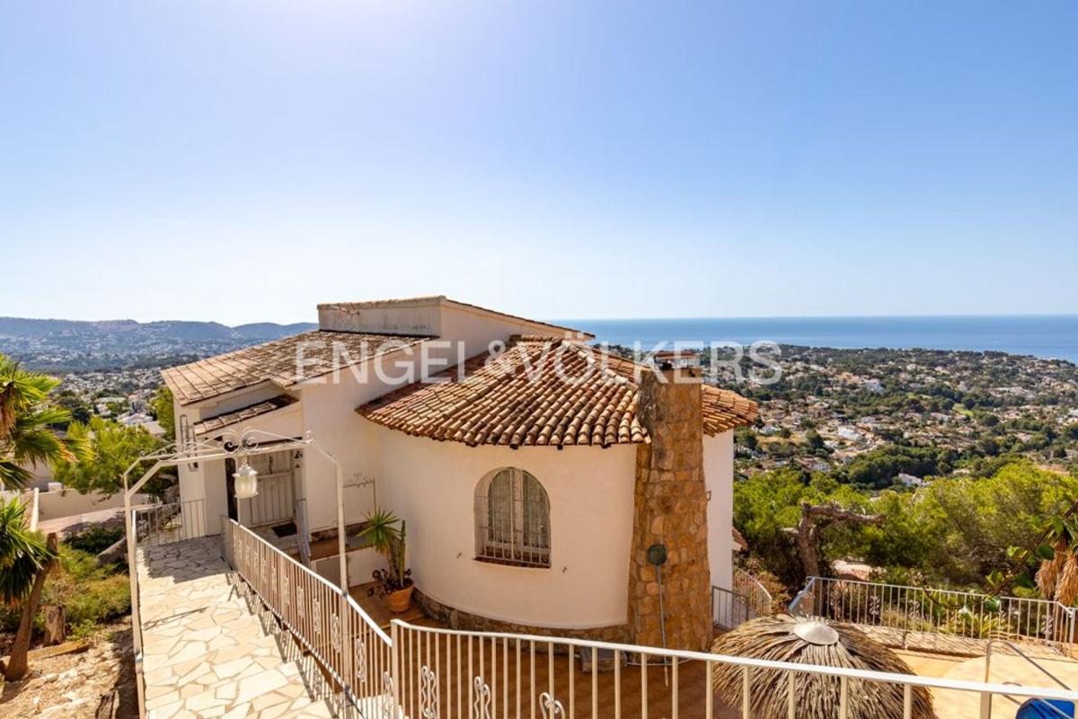 Properties for sale and rent in Spain photo 5