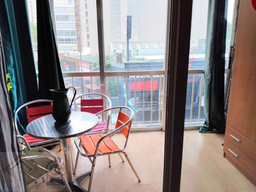 Venta de piso en Piso en Calle Gerona, Playa de Levante, Benidorm, Benidorm
 photo 3