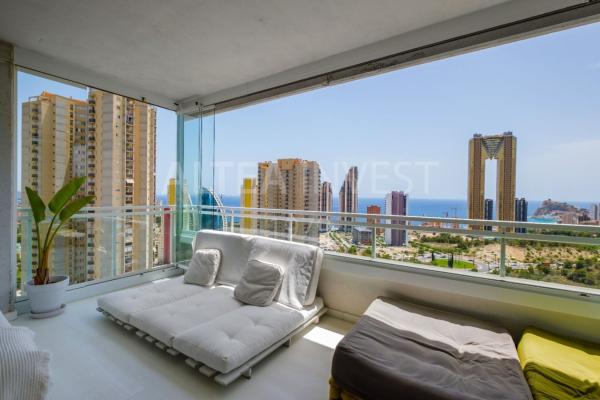 Sprzedaż mieszkania w Piso en Calle Presidente Adolfo Suárez, 3, Pueblo Poniente, Benidorm, Benidorm
photo 1