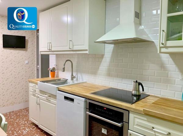 Venta de piso en Piso en Ensanche-Diputación, Alicante / Alacant, Alicante / Alacant
thumbnail 2