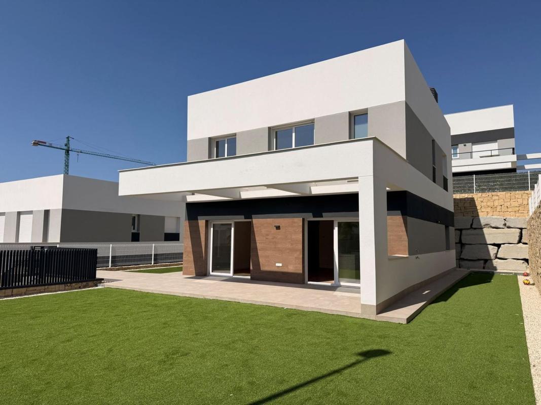 Properties for sale and rent in Spain photo 1