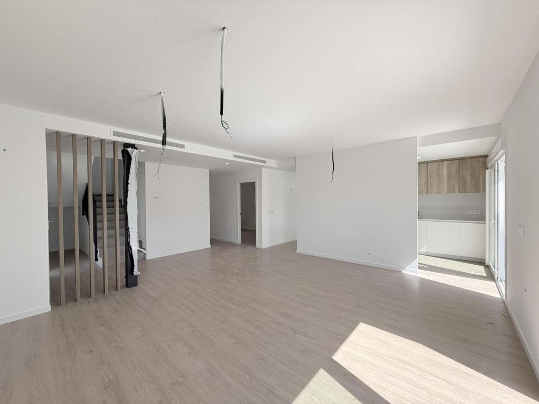 Properties for sale and rent in Spain photo 4