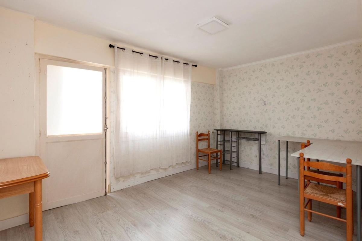 Продажа квартиры на Piso en Calle del Topacio, 3, Colonia Requena - Virgen del Carmen, Alicante / Alacant, Аликанте / Алакант
photo 3