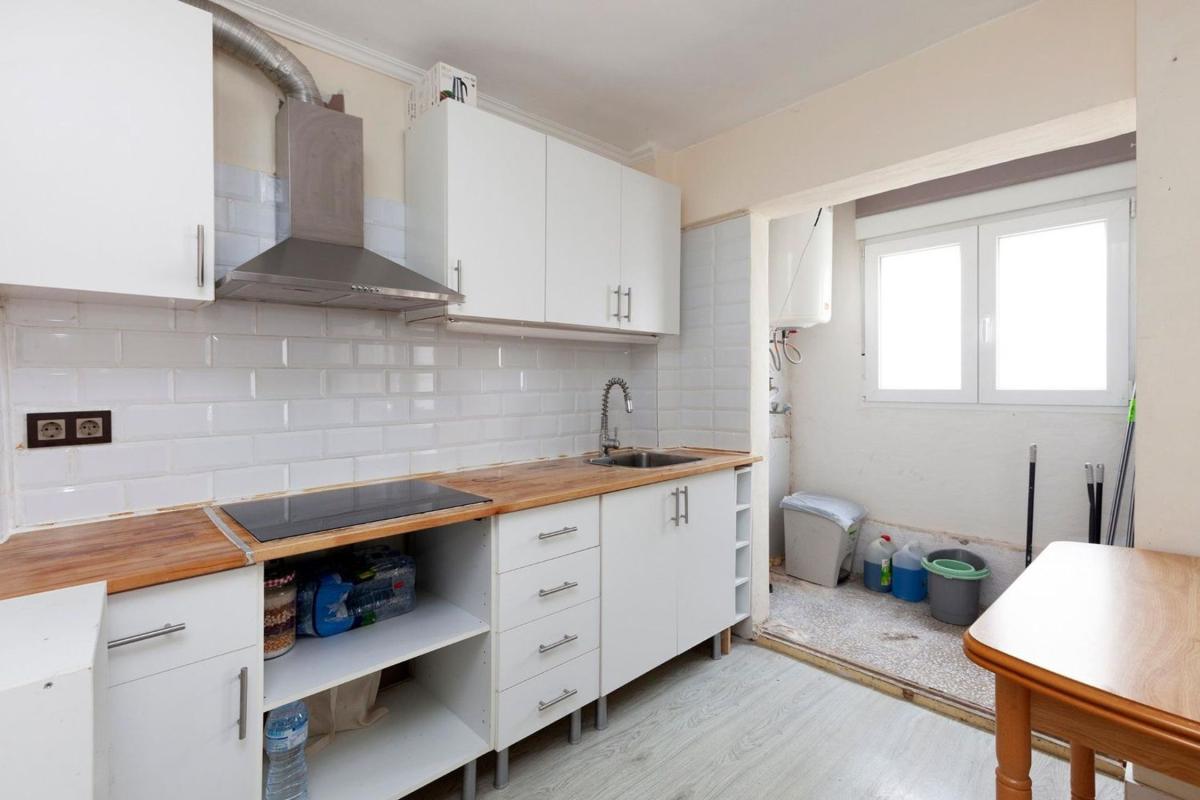 Продажа квартиры на Piso en Calle del Topacio, 3, Colonia Requena - Virgen del Carmen, Alicante / Alacant, Аликанте / Алакант
photo 5