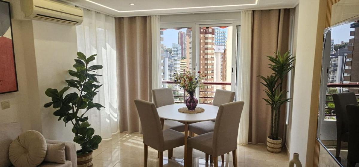 Sprzedaż mieszkania w Piso en Londres, 4, Zona Sierra Helada, Benidorm, Benidorm
photo 1