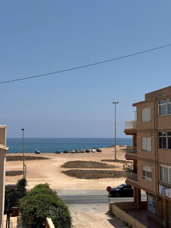 Venta de piso en Piso en Calle Proa, Zona los Frutales, Torrevieja, Torrevieja
photo 1
