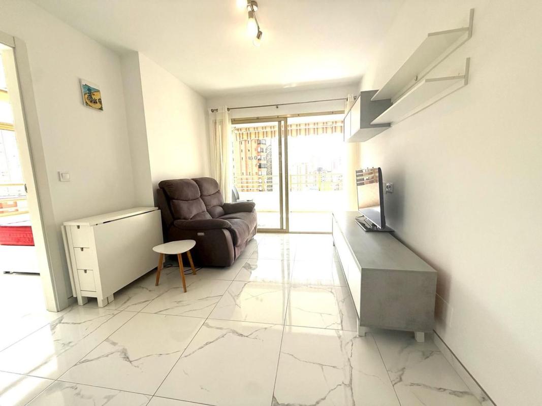 Venta de piso en Piso en Avenida de Roma, Zona Sierra Helada, Benidorm, Benidorm
 photo 3