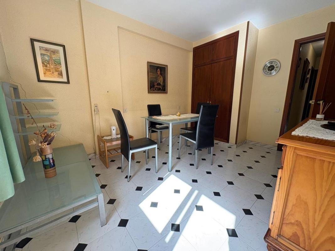 Venta de piso en Piso en Avenida del Rey Jaime I, Centro Urbano, Benidorm, Benidorm
 photo 2